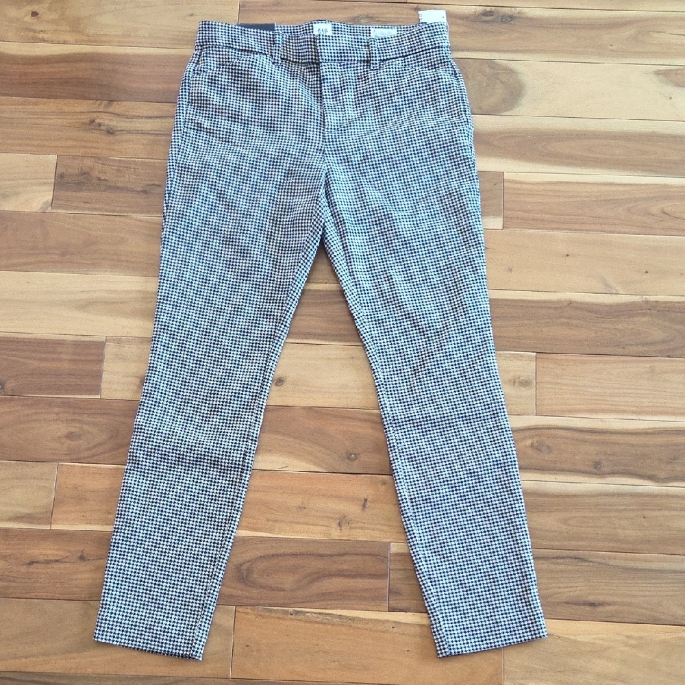 GAP Black and White Houndstooth Ankle Pants